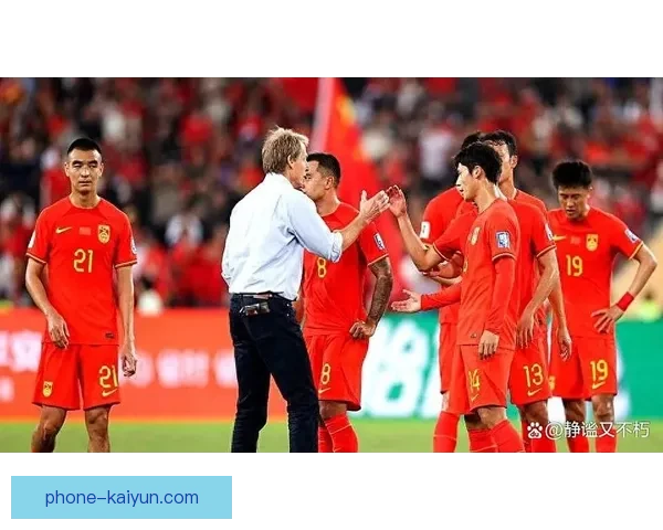 国足新帅上任首战告捷引发球迷热议冲击世界杯前景再掀高潮备受关注