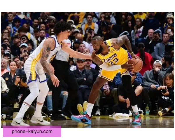 詹姆斯领衔湖人胜勇士 库里再创历史新纪录 NBA赛季精彩纷呈