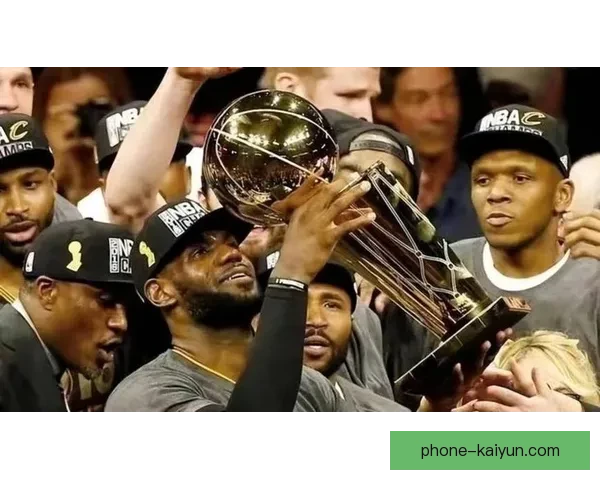 湖人队连胜势头延续 詹姆斯关键表现助力球队取胜 湖人队连胜势头延续 詹姆斯关键表现助力球队取胜