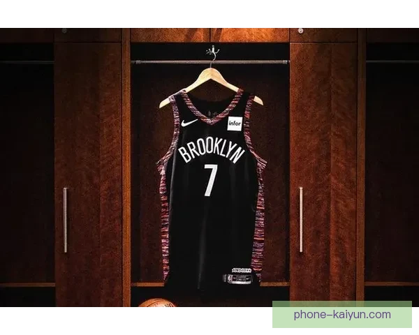 篮网队签下全明星前锋加强阵容并宣布凯文杜兰特未来发展计划