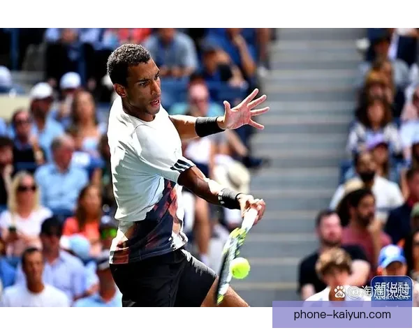 网球赛季焦点战役激烈对决选手精彩表现引关注